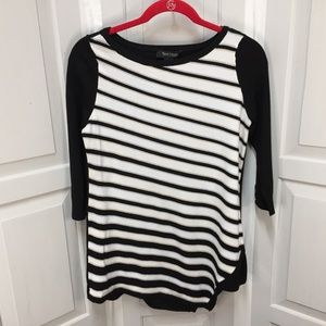 White House Black Market Shipped Top w/ Sparkle